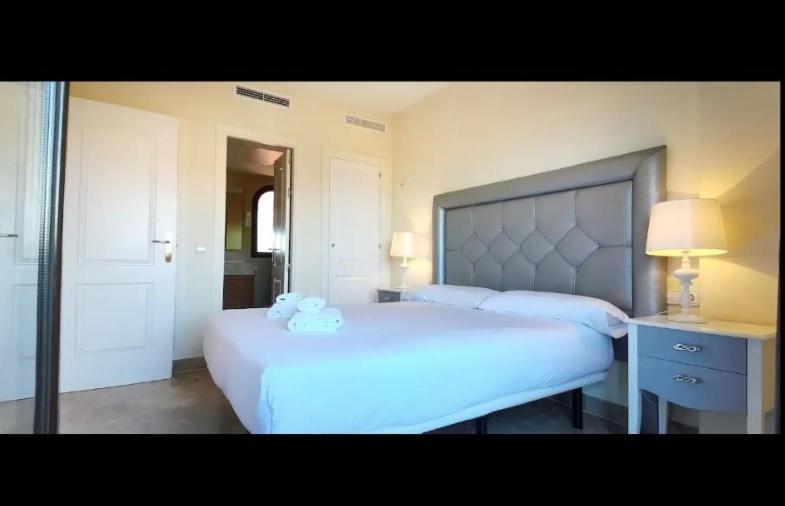 Duplex Con Piscinas Y Maravillosas Vistas Al Mar
