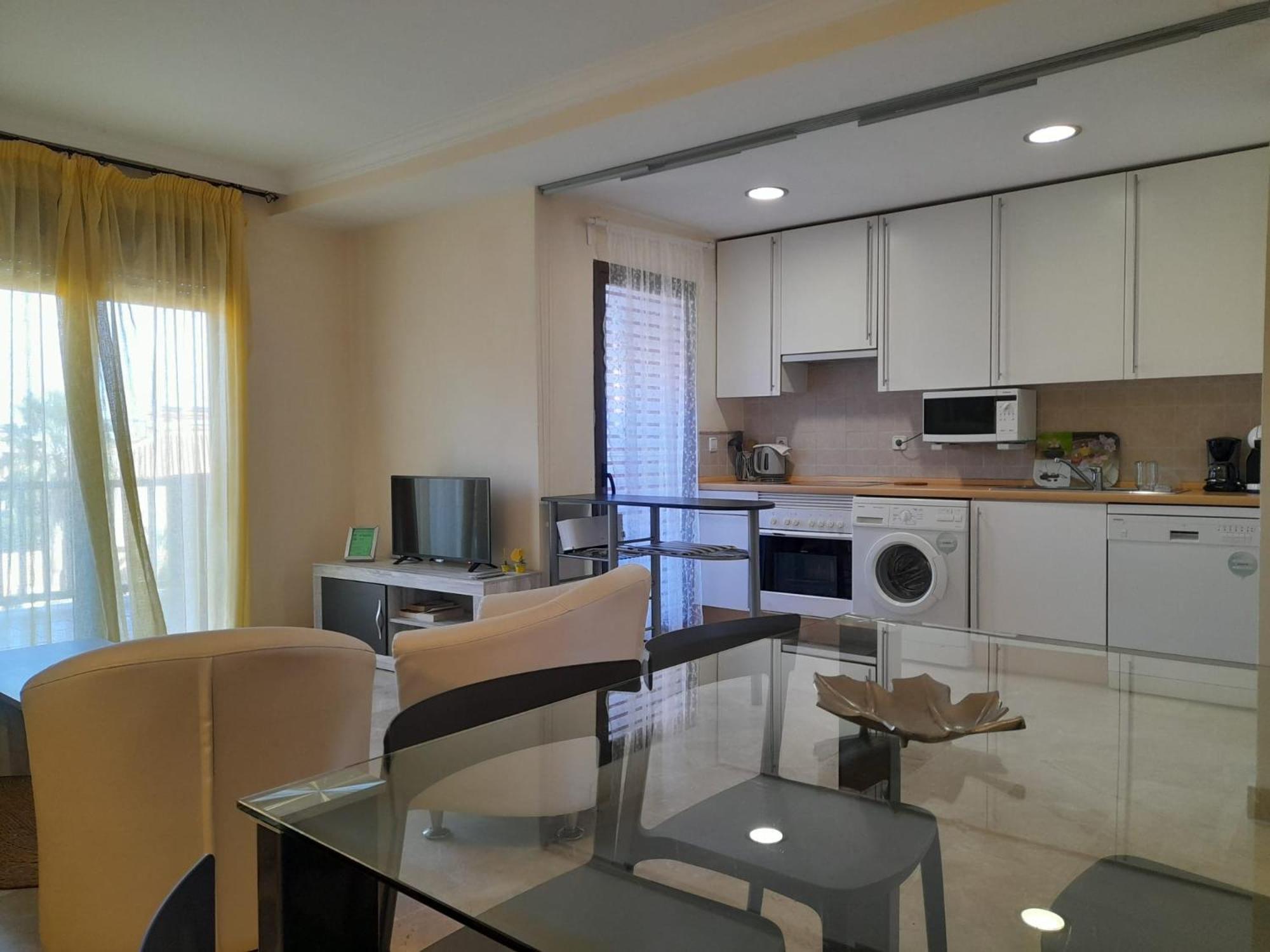 Appartement Duplex Con Piscinas Y Maravillosas Vistas Al Mar Estepona
